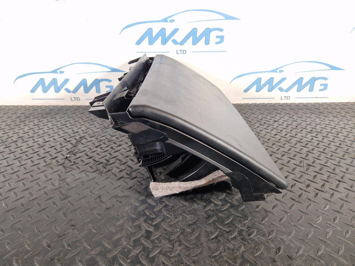 13-23 RANGE ROVER SPORT L494 OEM LOWER GLOVE BOX COMPARTMENT LK52-060K63-A