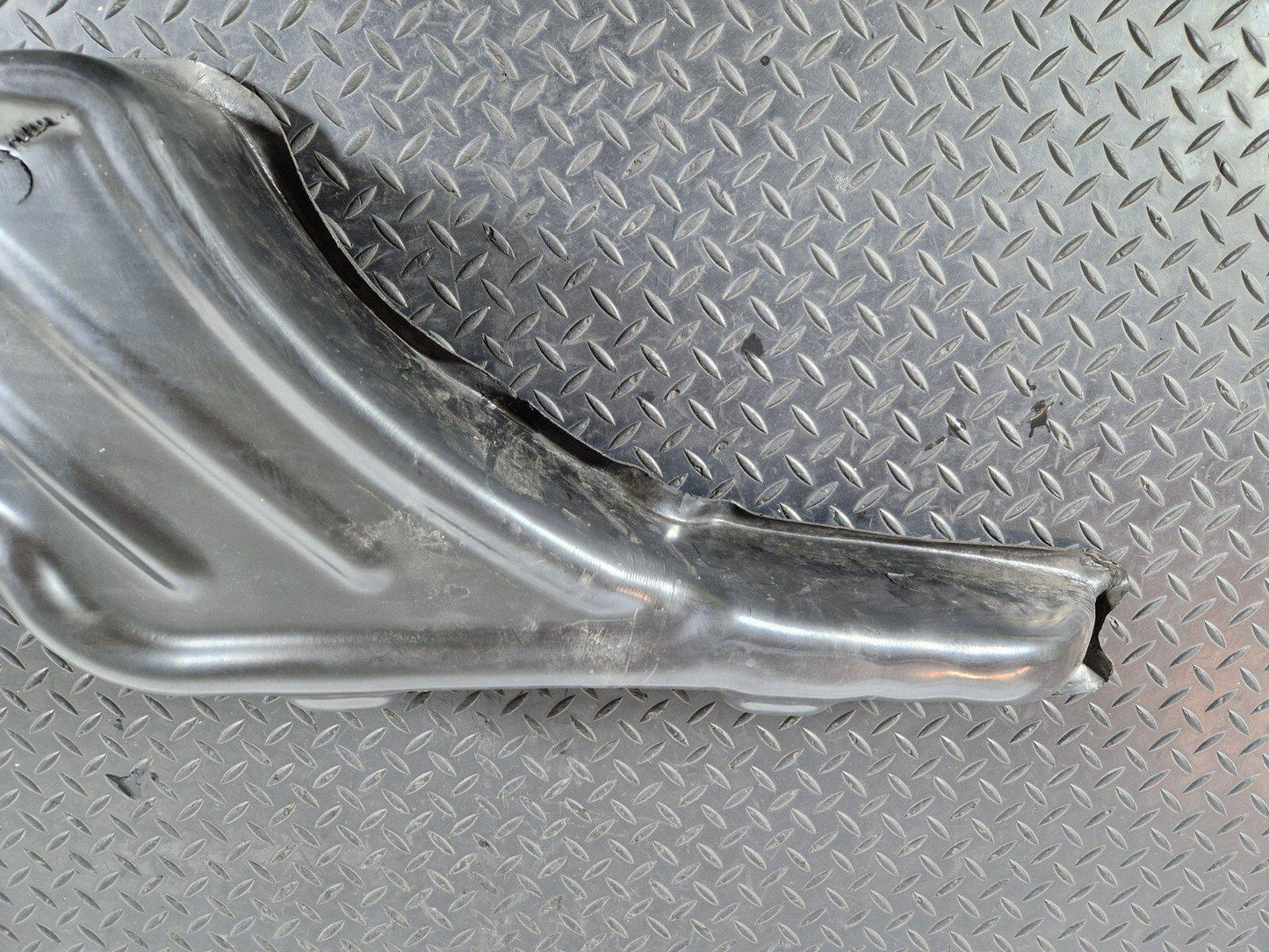 16-22 BMW X1 F48 GENUINE FRONT RIGHT O/S WING FENDER SOUND INSULATION 7398420