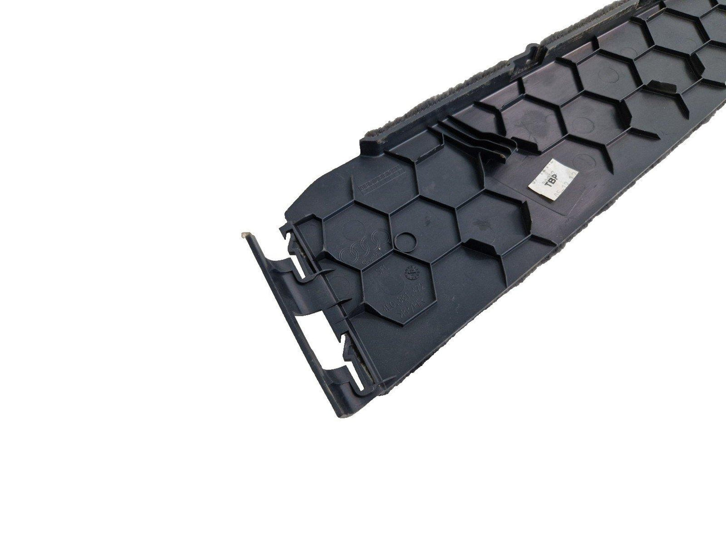 10-15 AUDI Q7 4L DRIVERS RIGHT FRONT SEAT SIDE LOWER PANEL TRIM 4L0881472