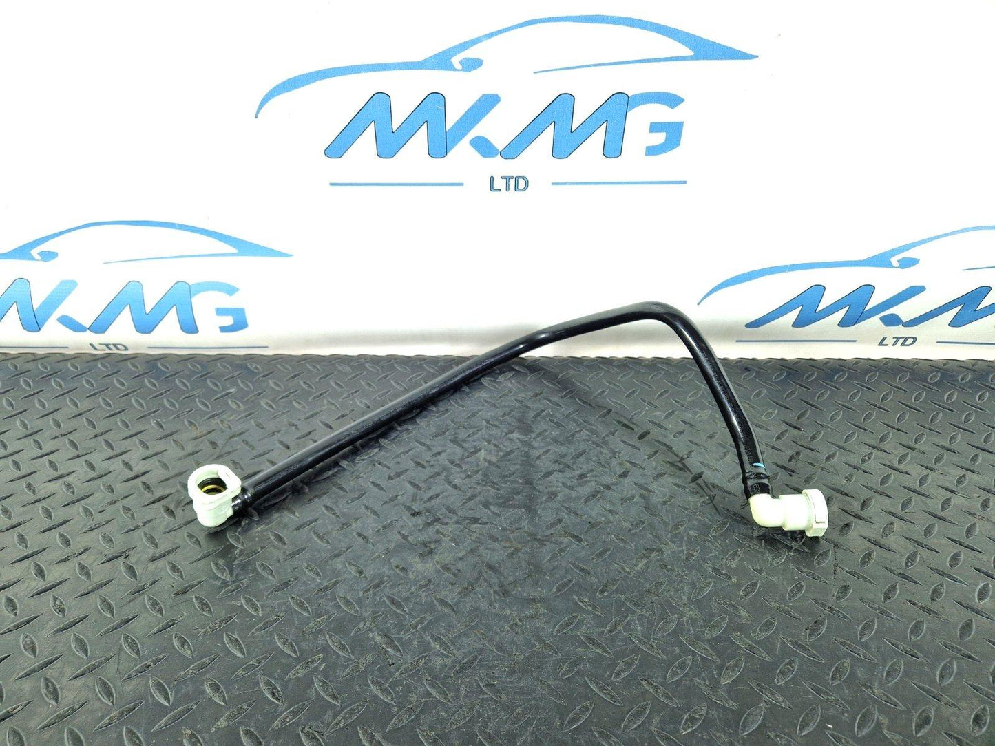 12-18 MERCEDES BENZ W176 GENUINE FUEL PIPE 7430626AA