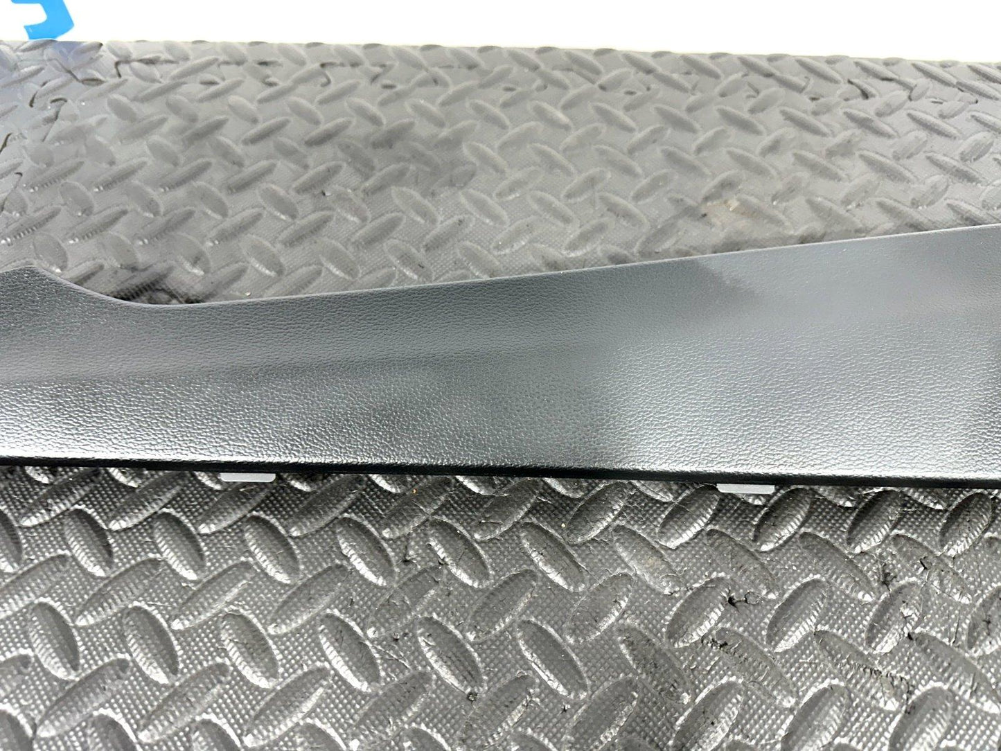 16-19 AUDI A4 B9 AVANT GENUINE LEFT PASSENGER SIDE CENTRE CONSOLE TRIM 8W2863305