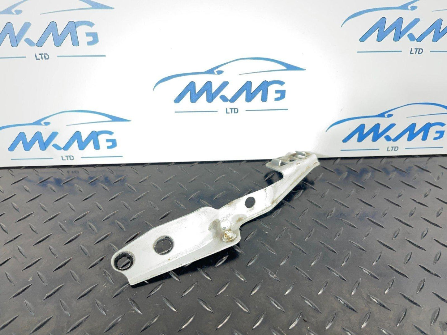 14-21 BMW 2 SERIES ACTIVE TOURER F45 DRIVER SIDE BONNET STRUT HOLDER 7300532
