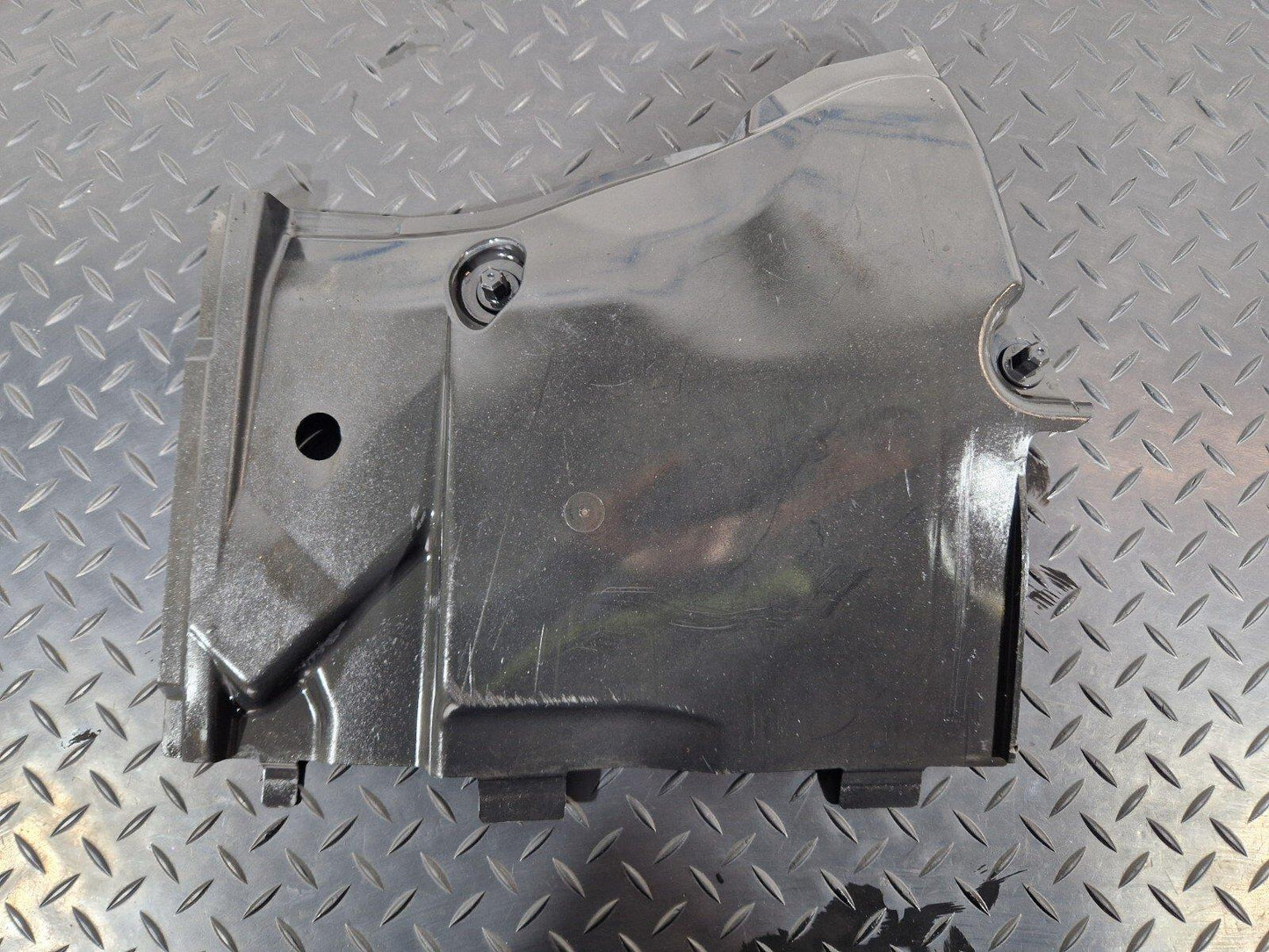 16-24 AUDI A5 F5 CONVERTIBLE FRONT RIGHT UNDERBODY COVER GUARD TRIM 8W7825202A