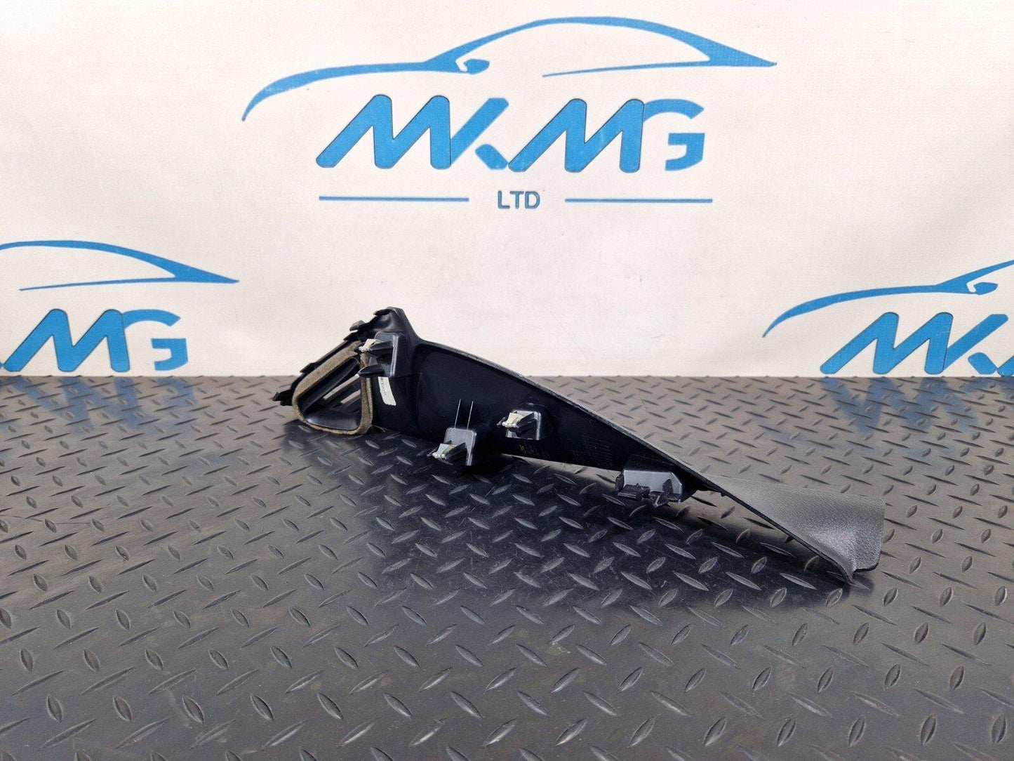 14-23 MERCEDES BENZ VITO W447 OEM FRONT RIGHT O/S DASHBOARD END TRIM COVER PANEL