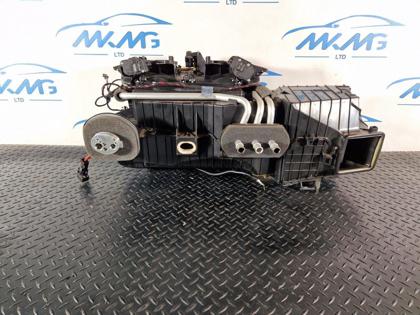 11-18 BMW 6 SERIES F13 HEATER MATRIX AIR CONDITIONING BLOWER UNIT 9202574