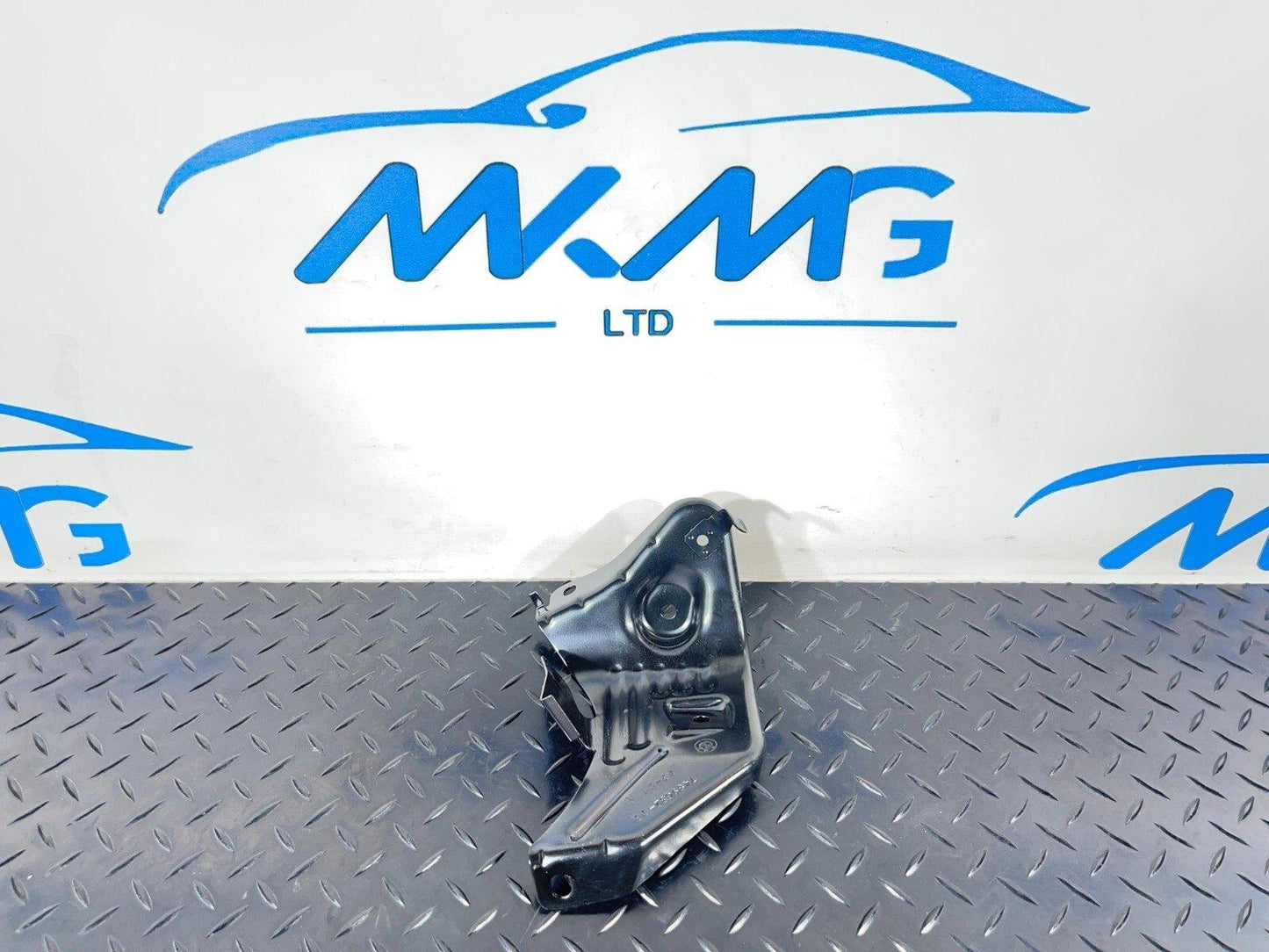 20-ON BMW 2 SERIES GRAN COUPE M-SPORT F44 WING MOUNTING BAR RIGHT 7489632