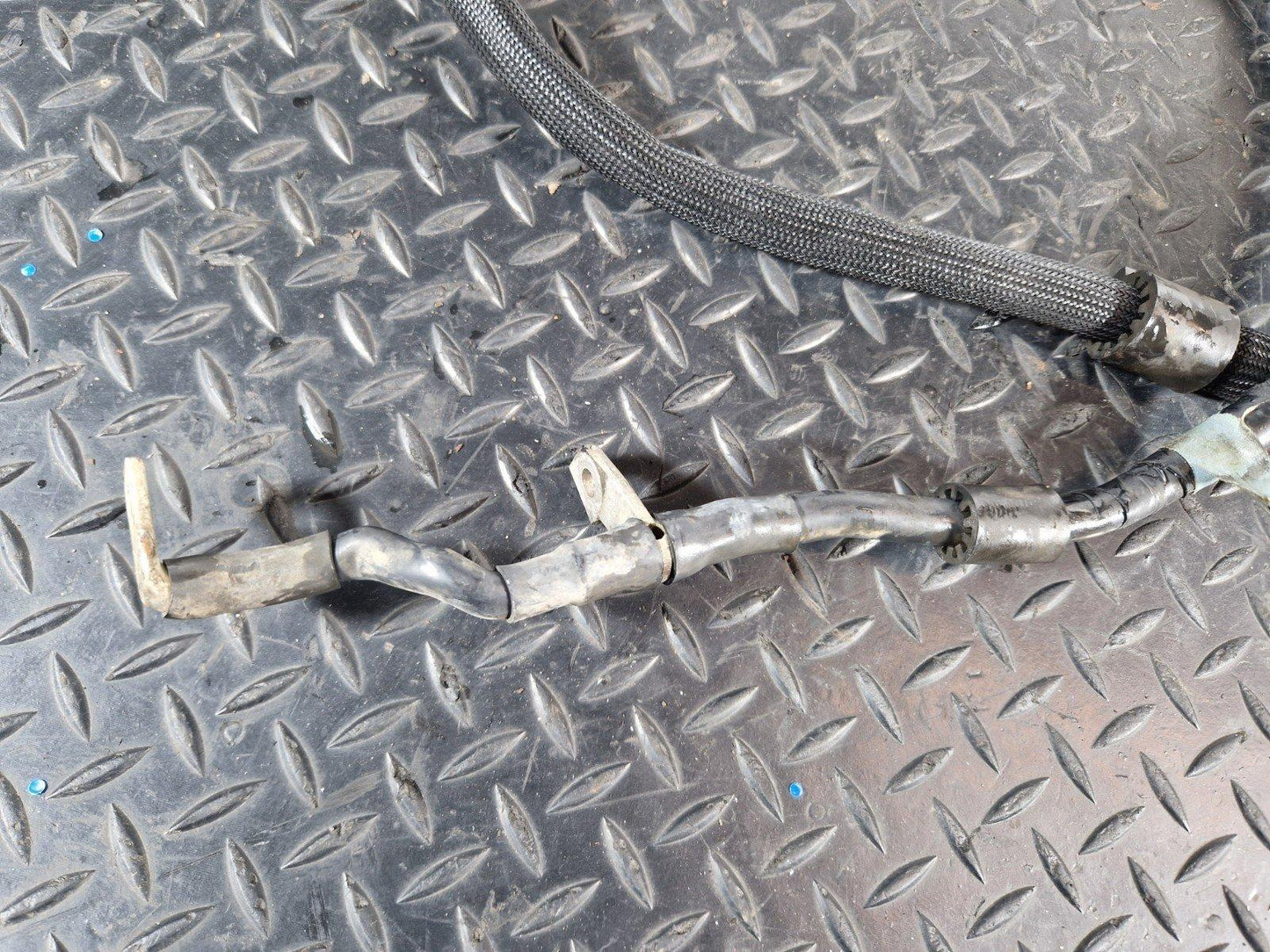10-18 VW TOUAREG 7P GENUINE POSITIVE BATTERY CABLE WIRING LOOM