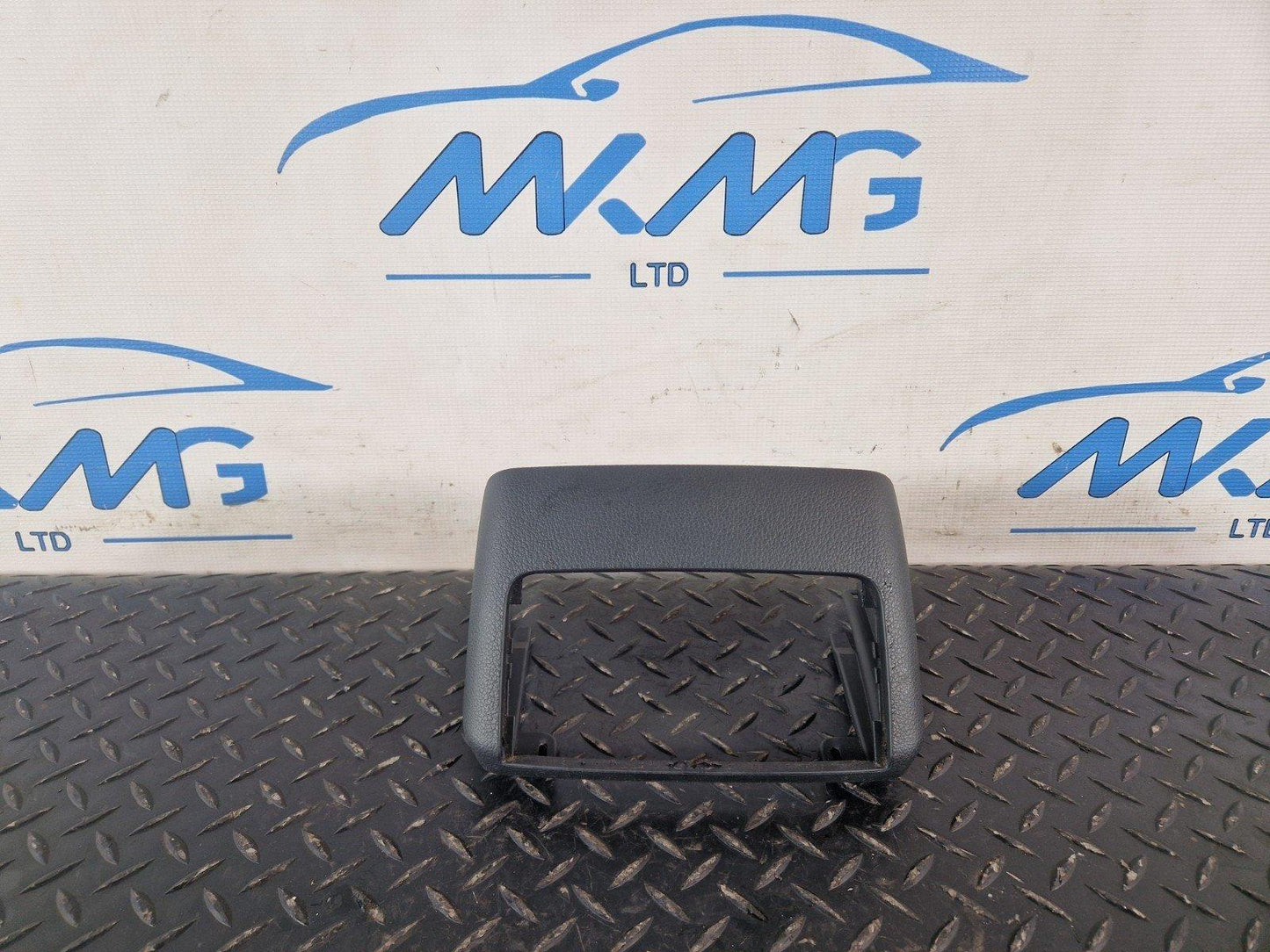 10-15 AUDI Q7 4L CENTRE CONSOLE REAR AIR VENT HEATER COVER TRIM 4L0864147