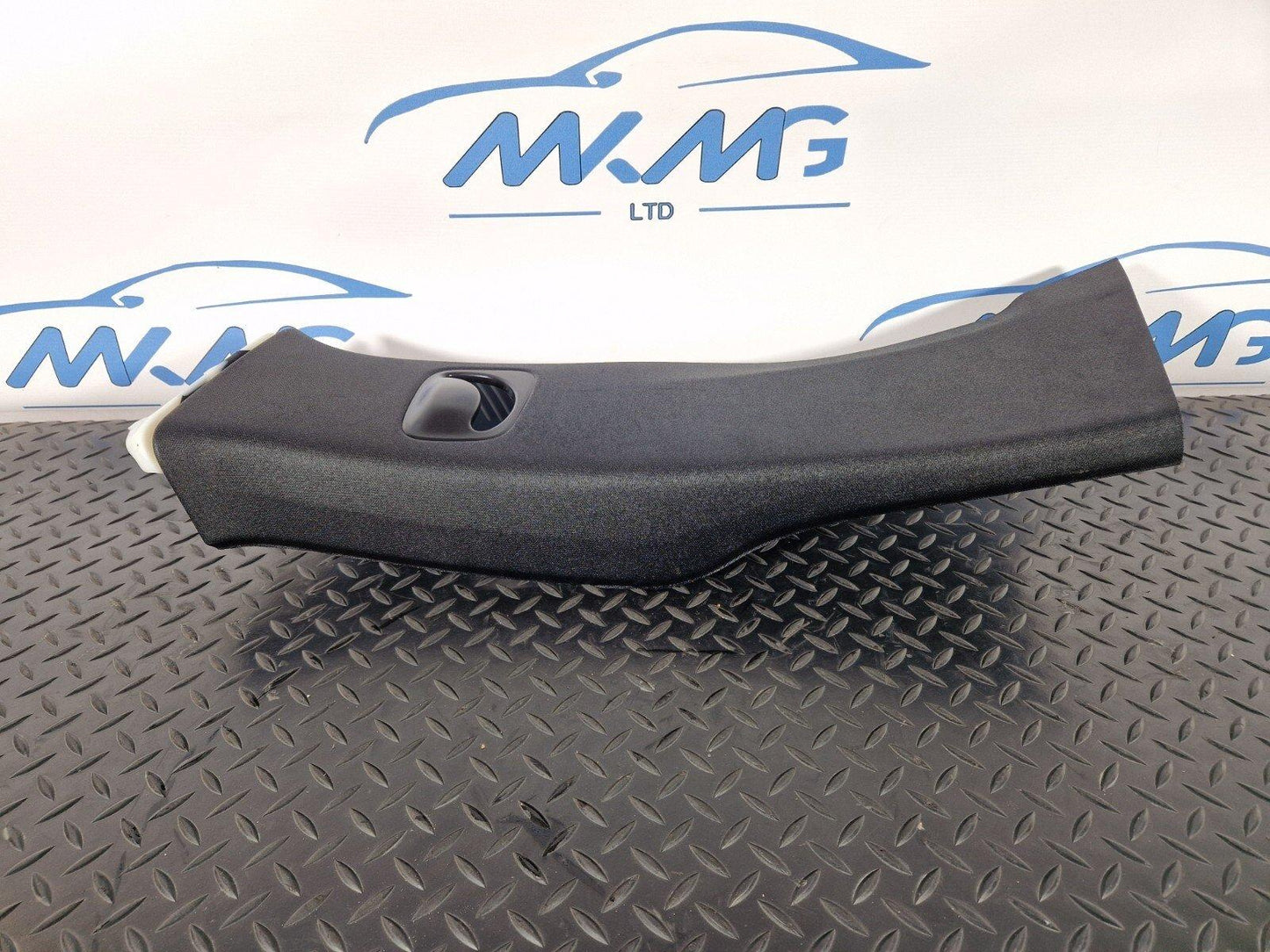 19-ON MERCEDES BENZ CLA C118 N/S LEFT B-PILLAR TRIM COVER BLACK A1186900400