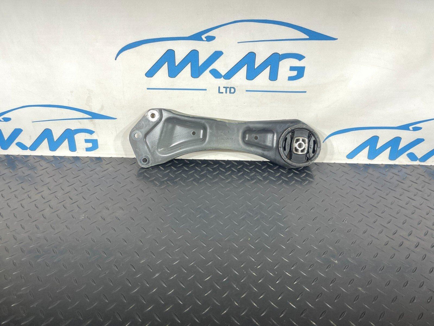 Rear Wishbone Mercedes W177 W247 Control Arm Axle Left N/S Joint A2473520700