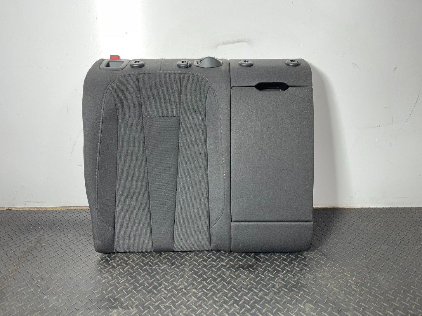 16-19 AUDI A4 B9 GENUINE REAR RIGHT DRIVER SIDE CLOTH  SEAT BACKREST