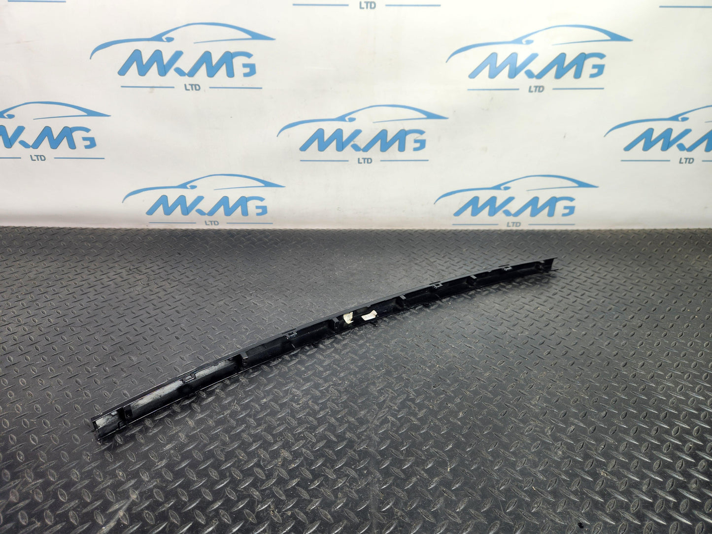Land Rover Range Rover Evoque L551 SUV Rear Bumper Centre Trim K8D2-17775-AB