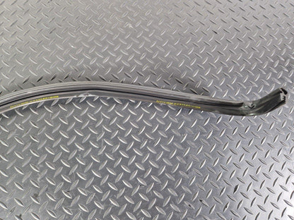 18-ON MERCEDES BENZ SPRINTER W907 W910 BONNET RUBBER SEAL A9108870000