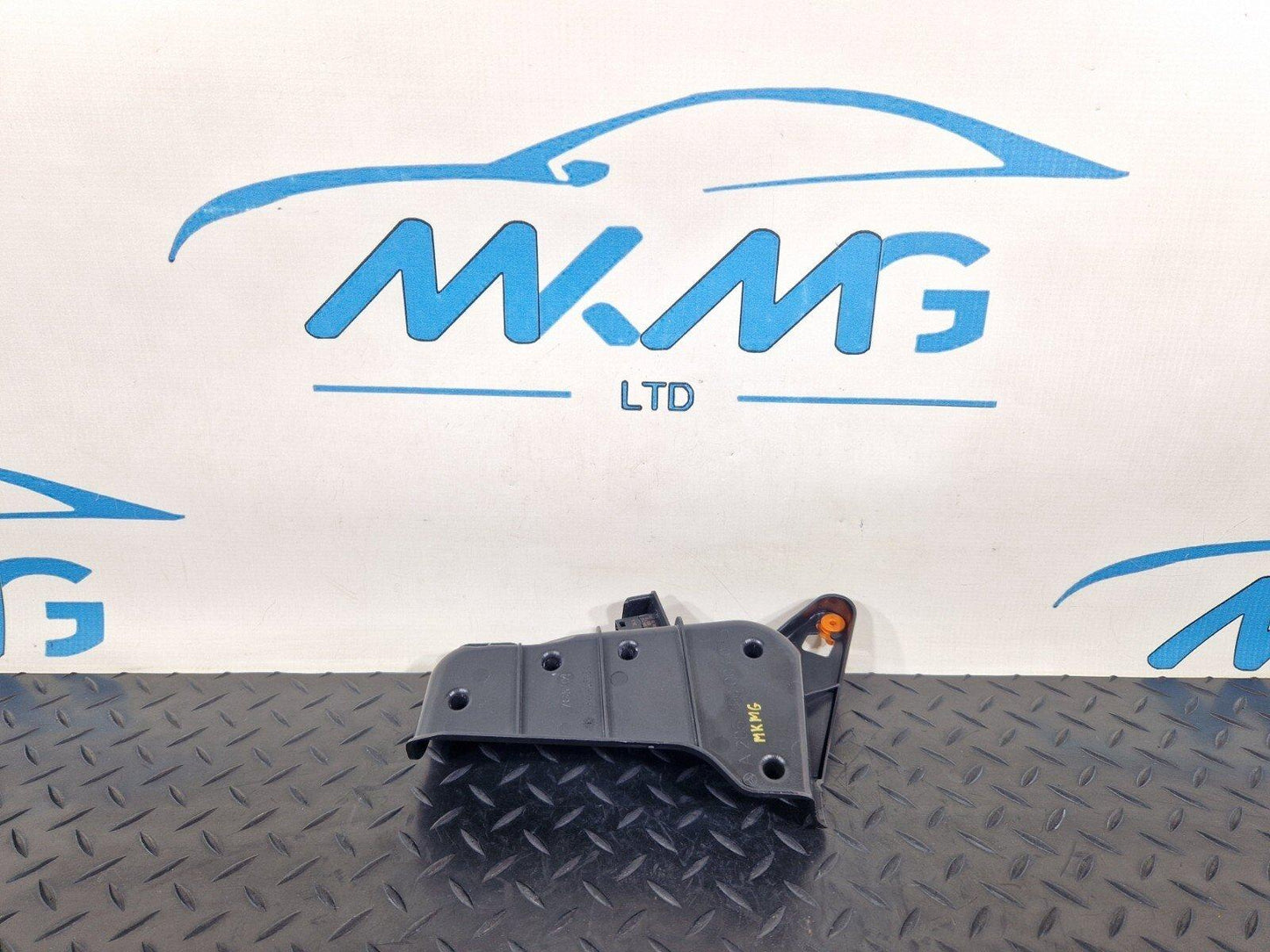 14-21 MERCEDES-BENZ C-CLASS C250D W205 MOTOR INSULATION TRIM COVER A2057500060