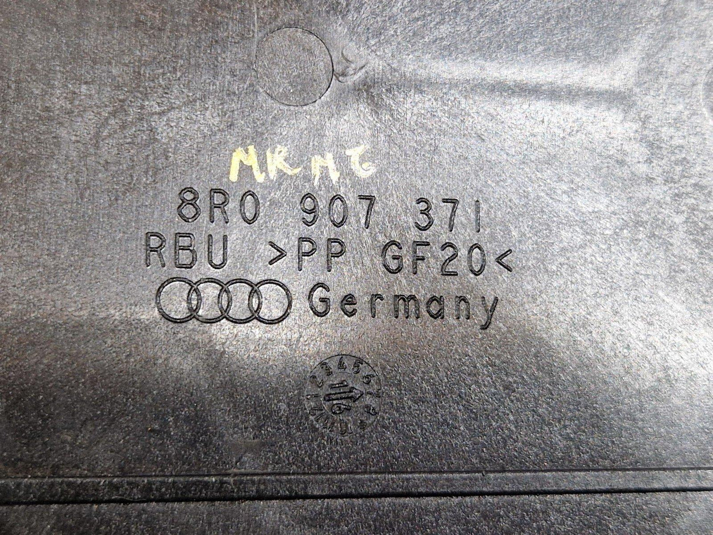 12-17 AUDI Q5 S-LINE OEM VOLTAGE STABILIZER CONTROL MODULE BRACKET 8R0907371