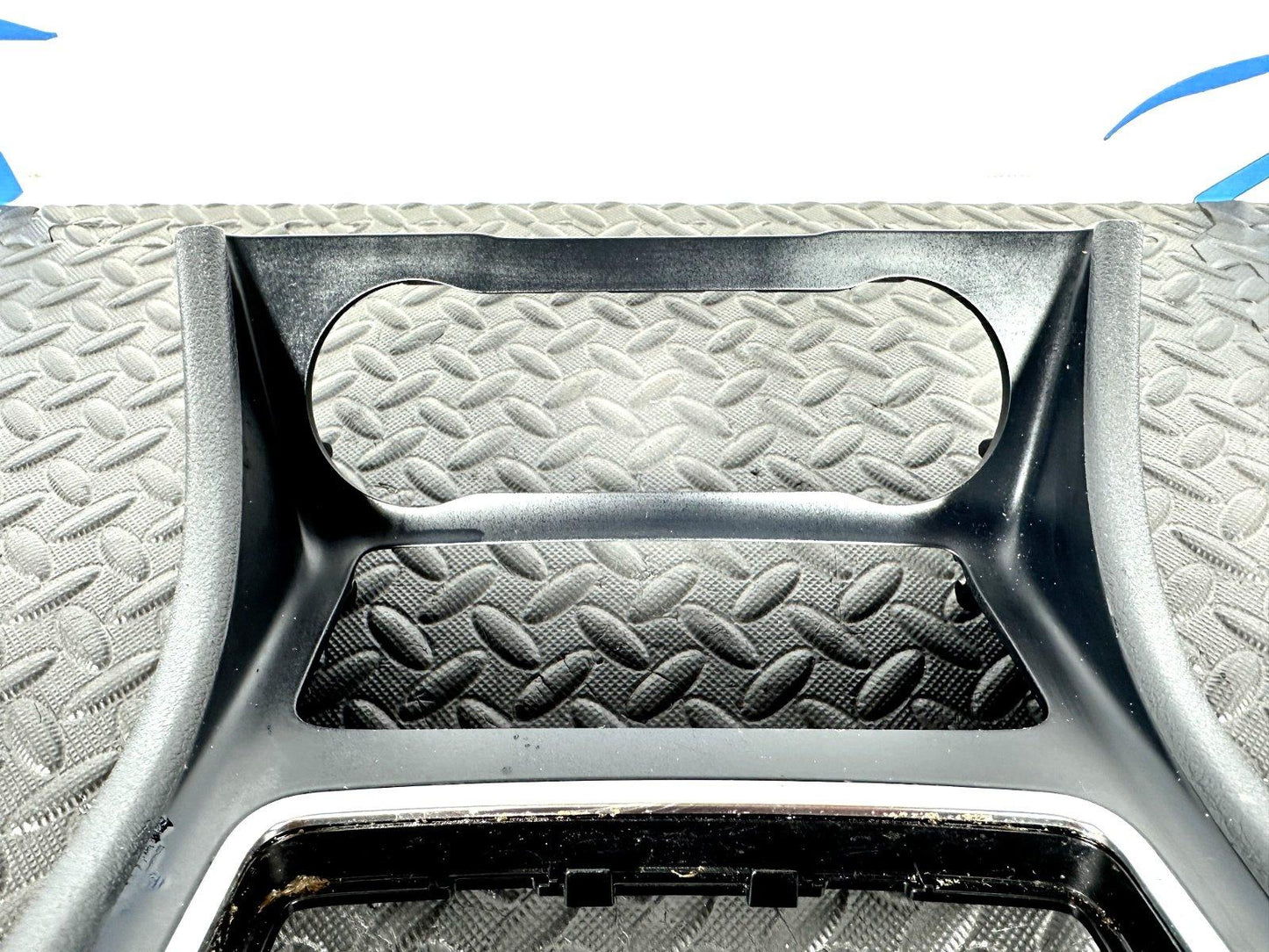 12-18 MERCEDES A-CLASS W176 GENUINE CENTRE CONSOLE TRIM A1766809900