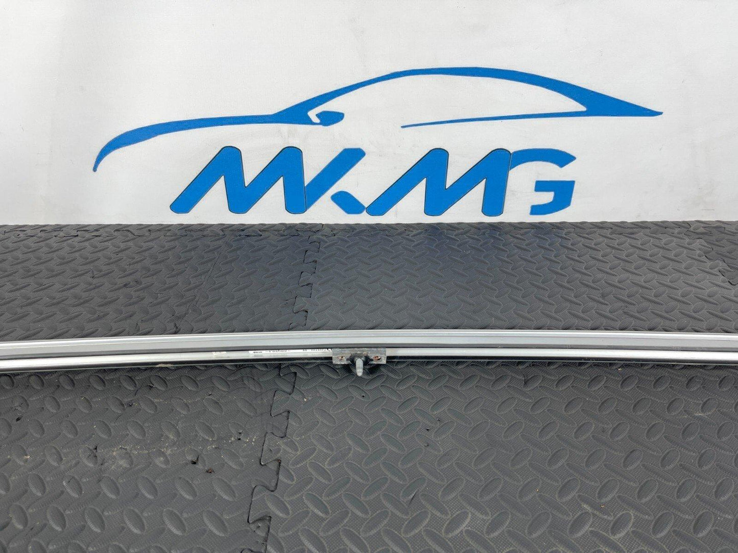 16-22 BMW X1 F48 GENUINE LEFT PASSENGER SIDE ROOF RAIL 7356433