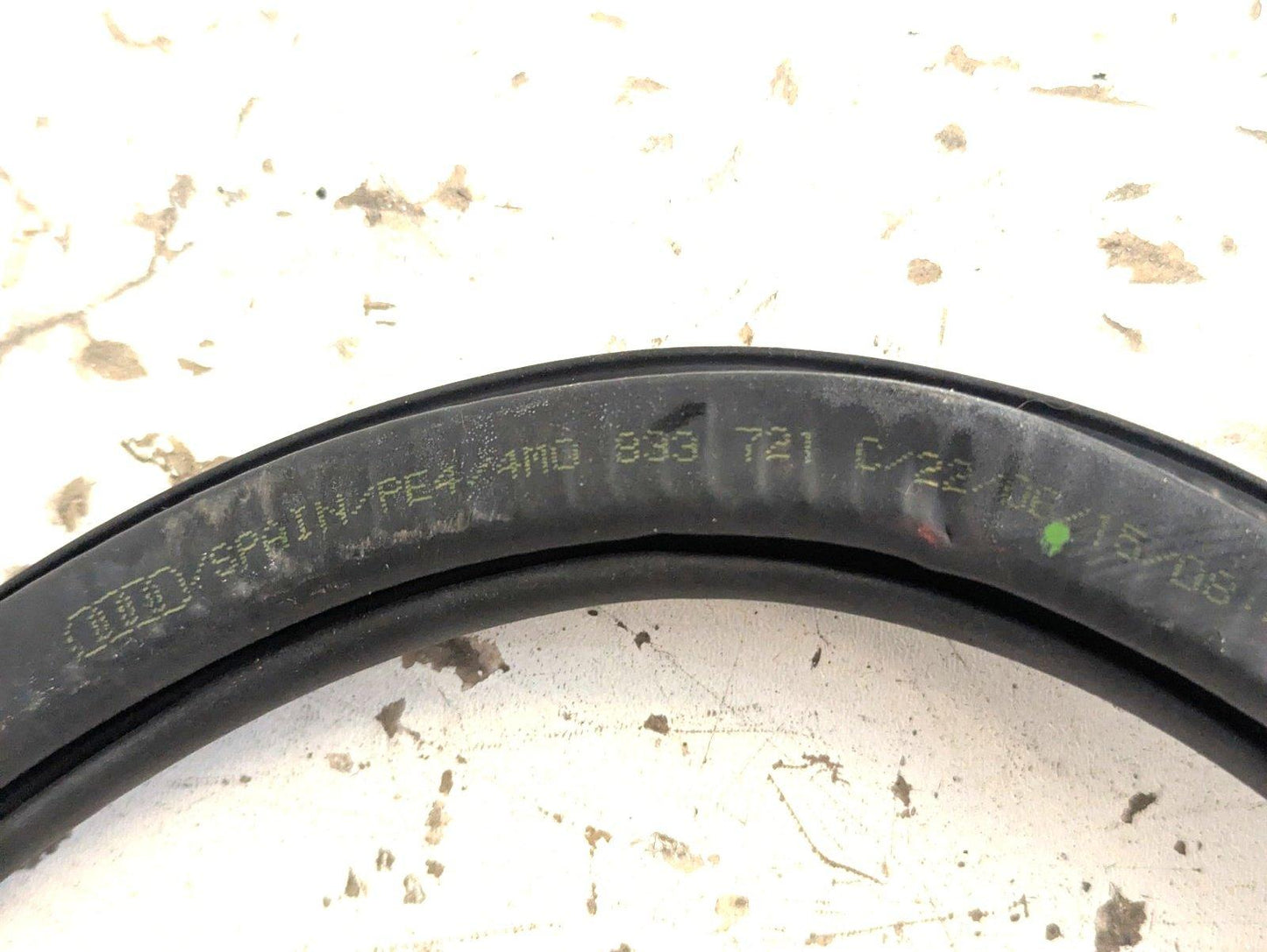 16-20 AUDI Q7 4M GENUINE REAR LEFT & RIGHT DOOR SEAL RUBBER STRIP 4M0833721C