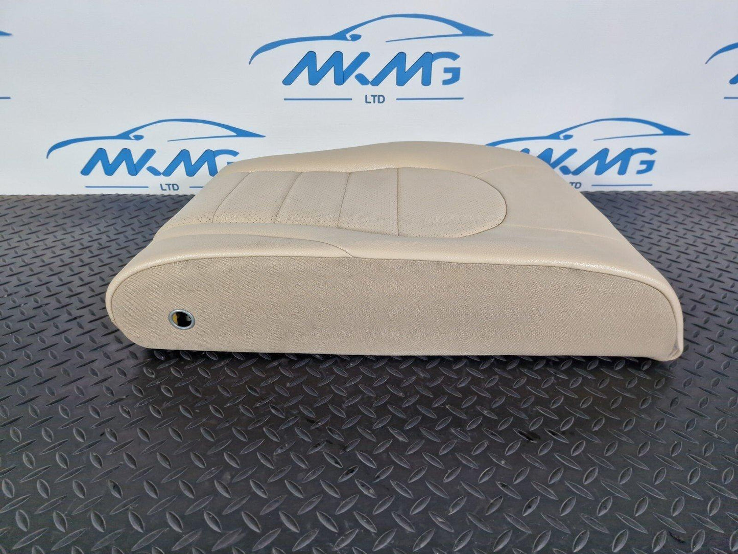 14-21 MERCEDES C CLASS W205 REAR RIGHT SIDE SEAT BACKREST LEATHER A2059200224