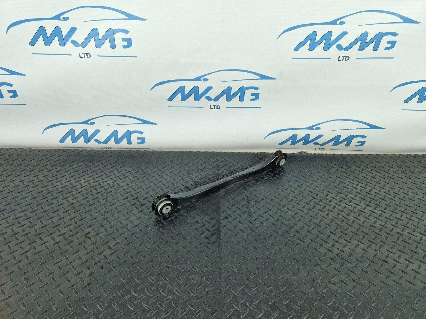 16-19 AUDI A4 B9 GENUINE REAR RIGHT SIDE O/S TRAILING CONTROL ARM 8W0501530D