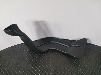 12-18 MERCEDES A-CLASS W176 GENUINE FRONT RIGHT O/S AIR VENT PIPE A2468310246