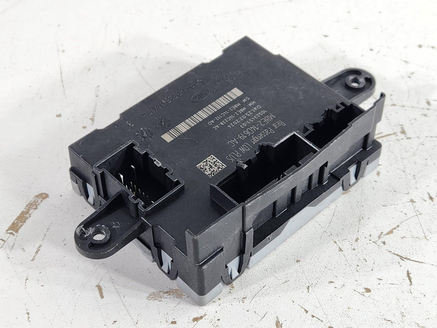 Range Rover Sport L461 Genuine Rear Left N/S Door Control Unit M8E2-14D619-AC