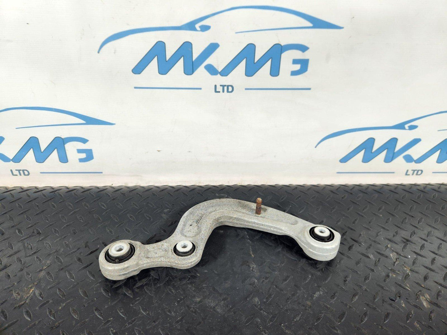GENUINE AUDI A4 B9 A5 S5 F5 GENUINE REAR LEFT OR RIGHT CONTROL ARM 8W0505361E