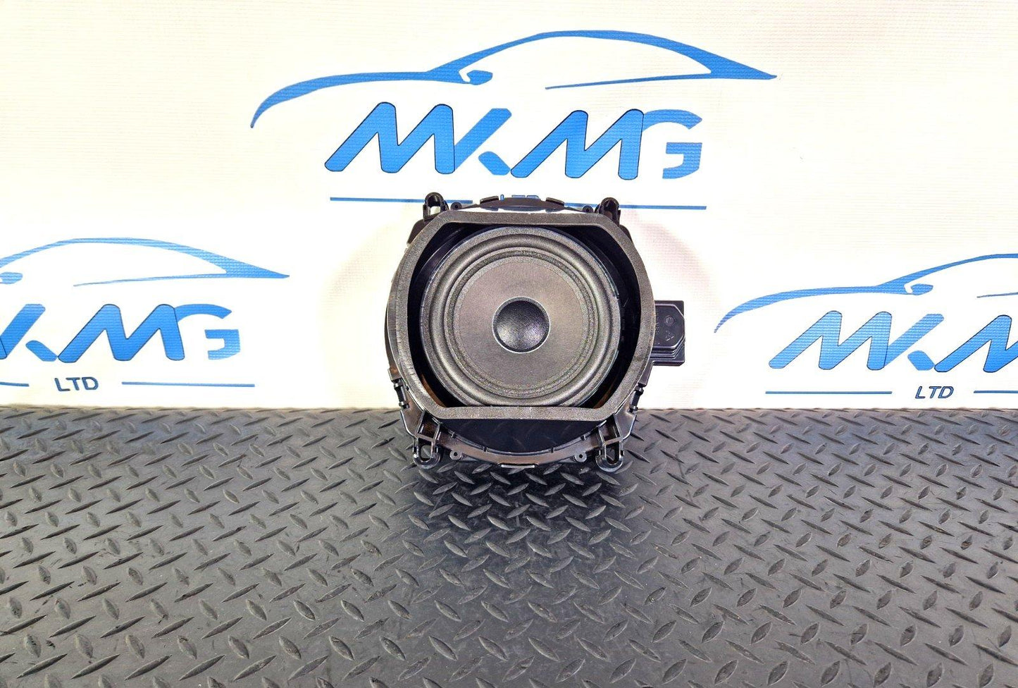 10-13 BMW X5 E70 LCI GENUINE REAR LEFT OR RIGHT DOOR SPEAKER 18353410