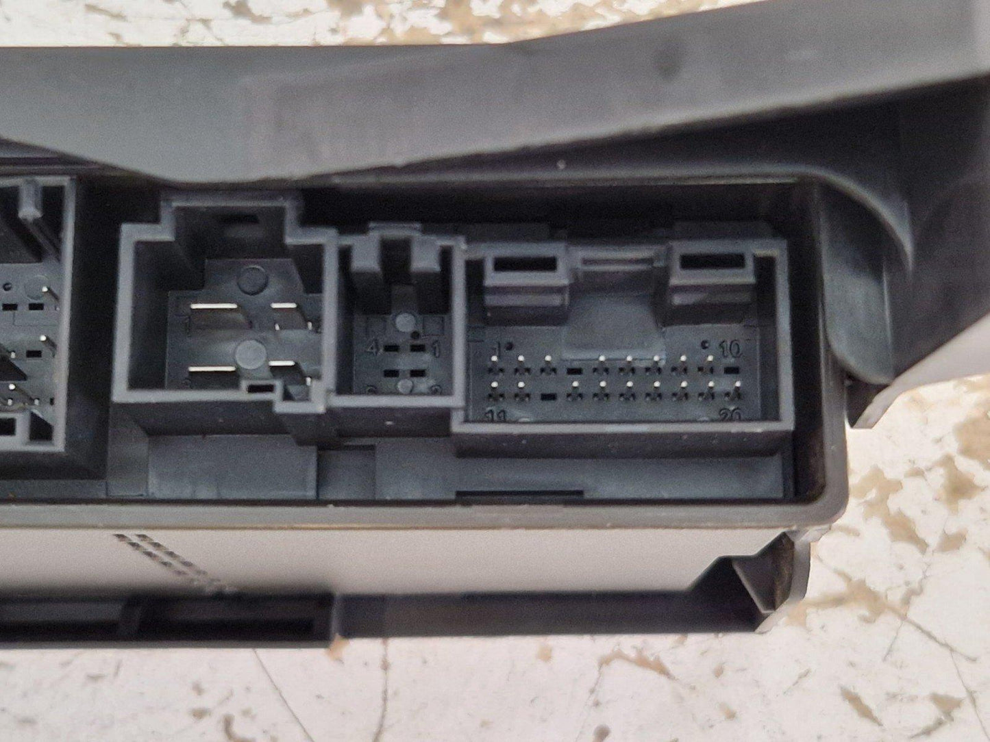 16-20 AUDI Q7 4M SEAT CONTROL MODULE ECU & BRACKET 4M0959760G