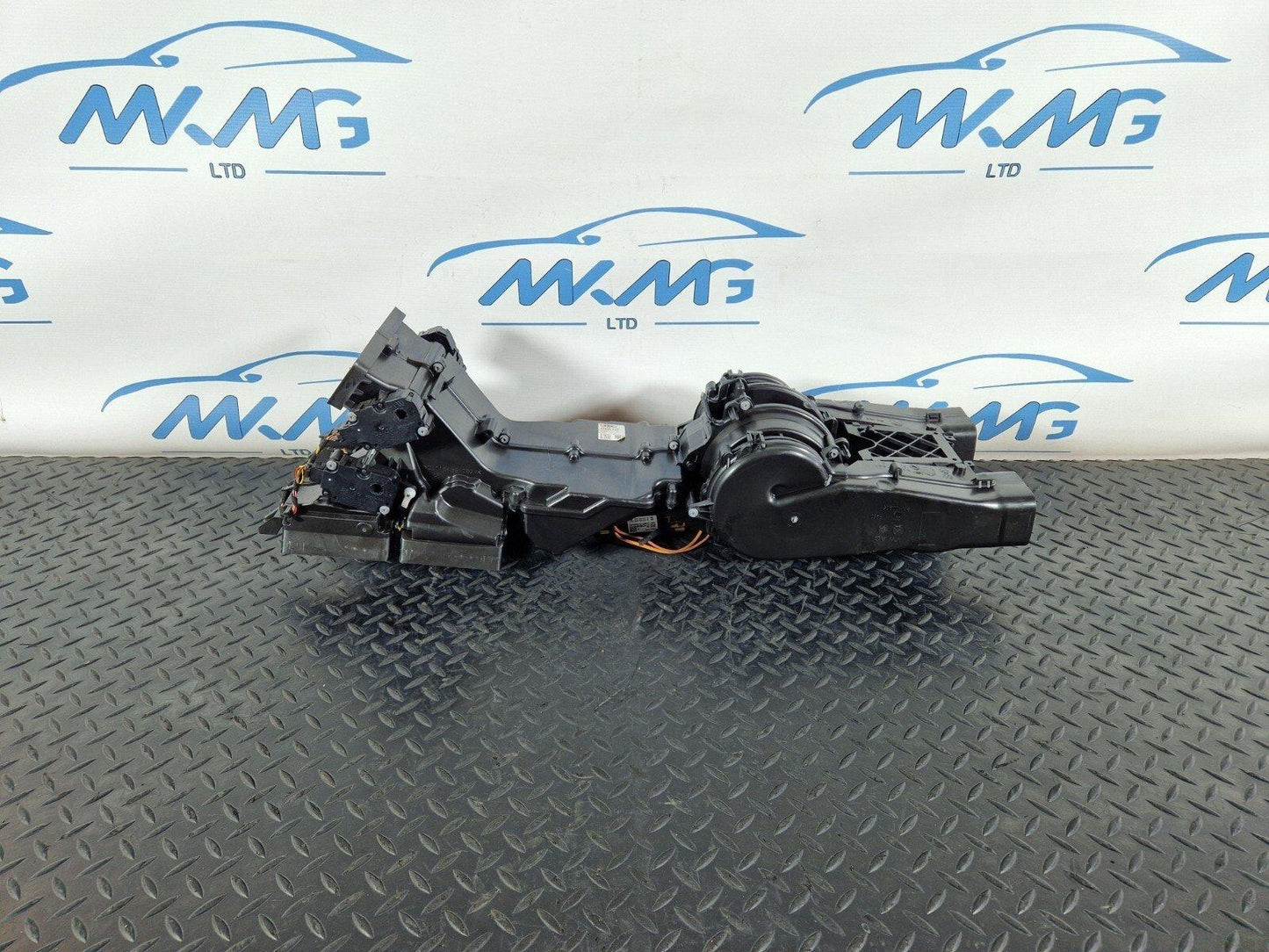 10-17 AUDI A8 4H HEATER AIR CON BLOWER FAN MOTOR HOUSING 4H0819351C