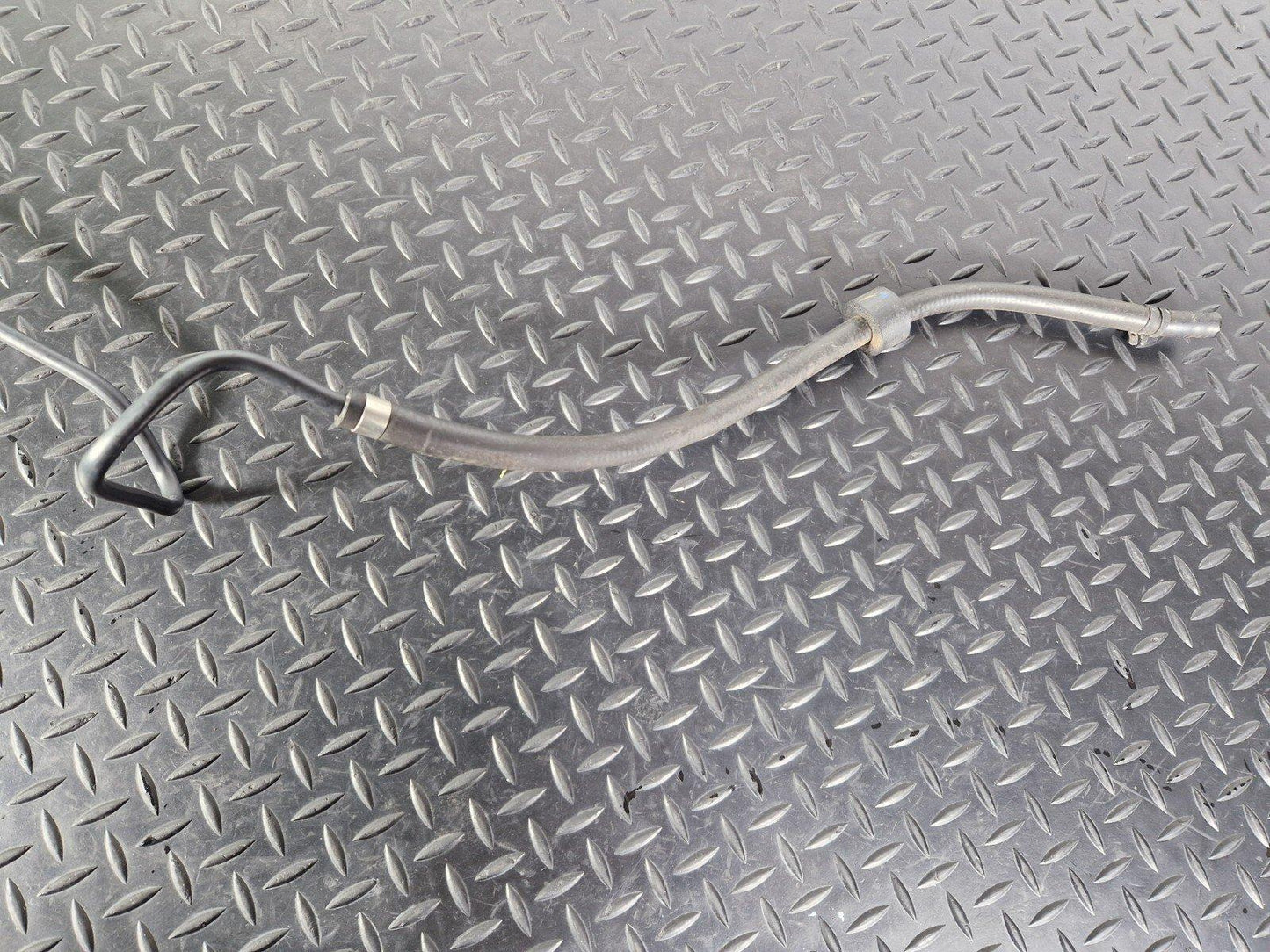 14-21 MERCEDES BENZ W205 GENUINE OEM WINDSHIELD WASHER HOSE PIPE A2058308004