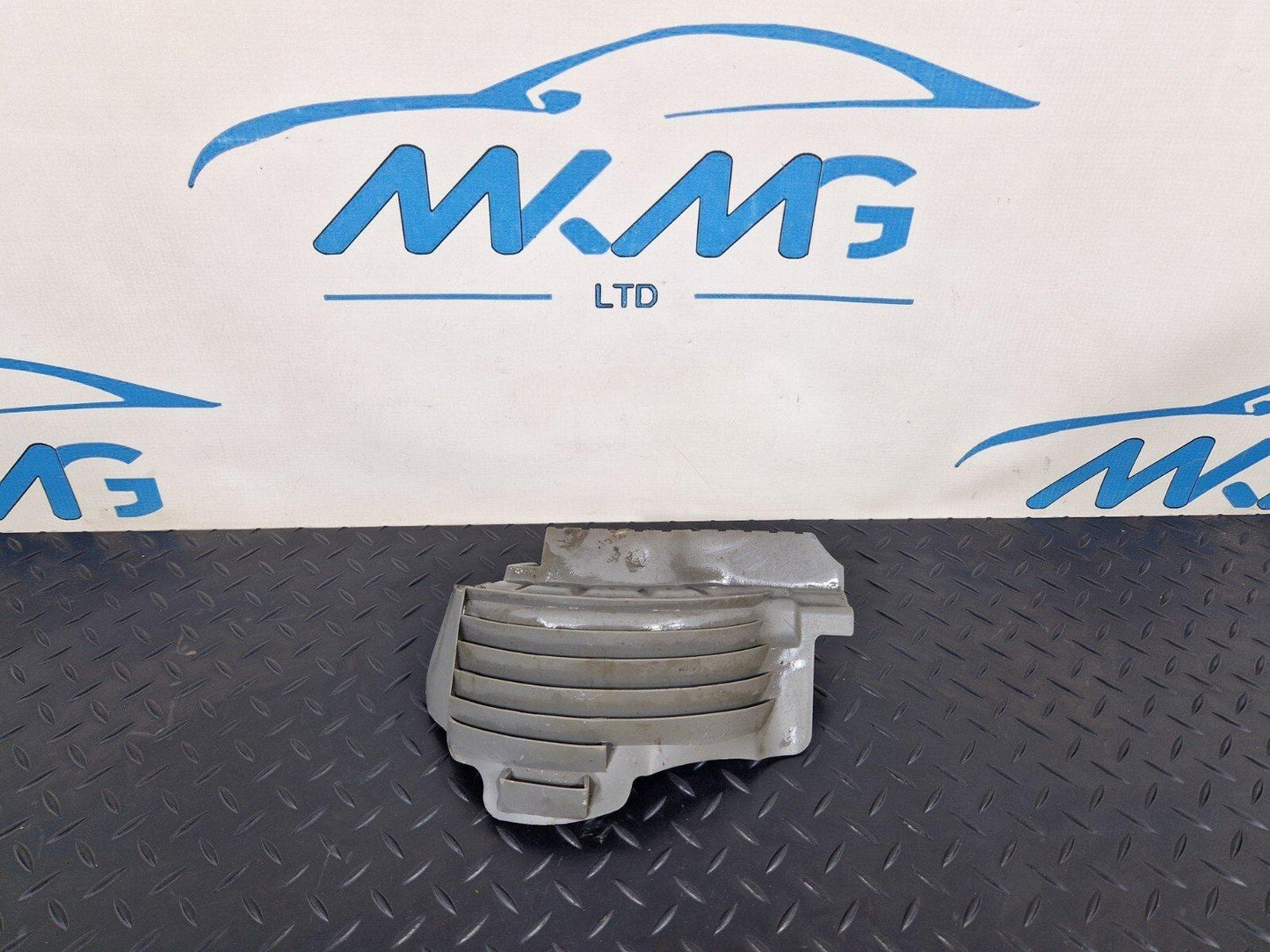 10-18 AUDI A7 4G S-LINE REAR RIGHT SPRING RUBBER COVER GUARD 8R0511540C