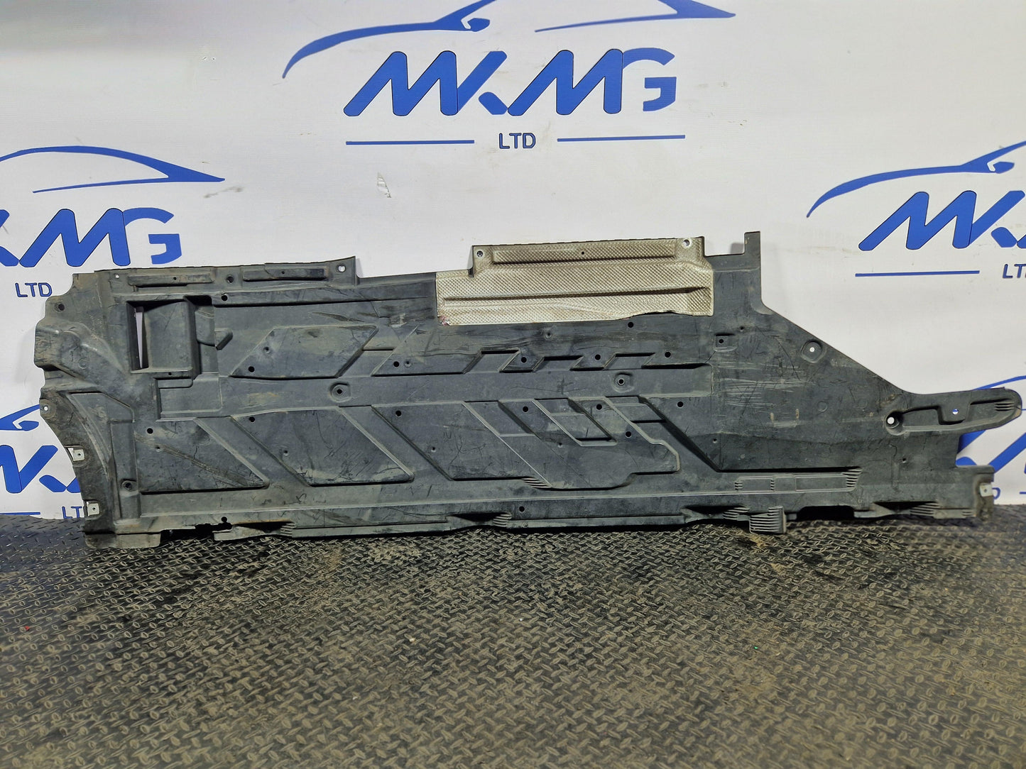 MERCEDES B CLASS W247 RIGHT O/S SIDE UNDERBODY COVER A2476800505 A1776808803