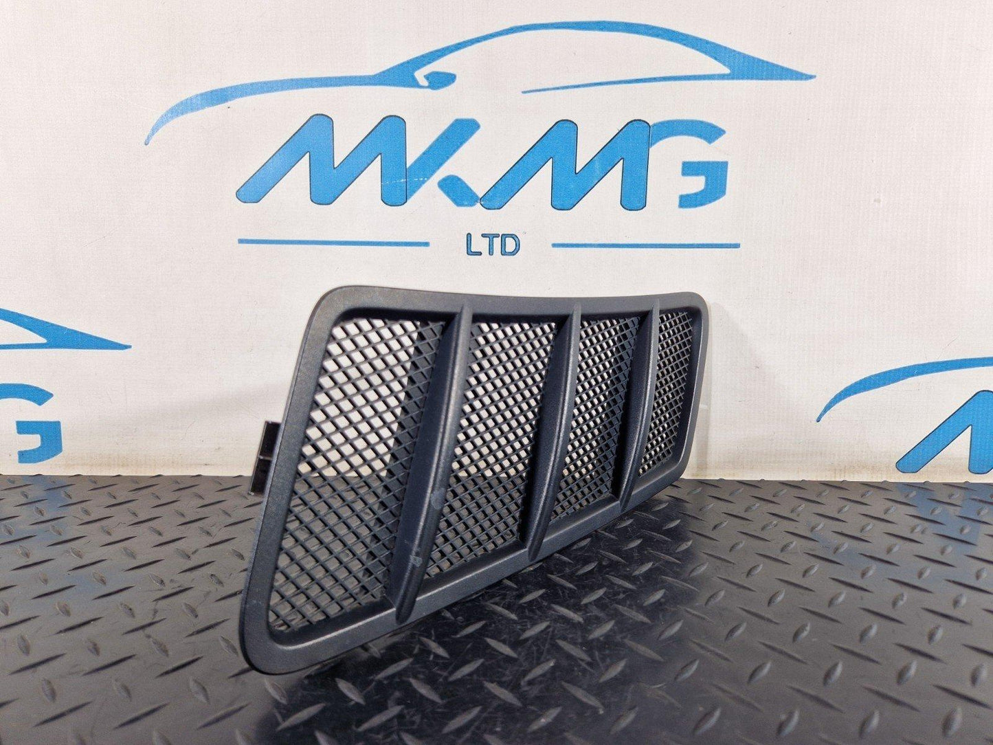 11-19 MERCEDES ML W166 GENUINE BONNET LEFT SIDE N/S AIR INTAKE GRILL A1668800105