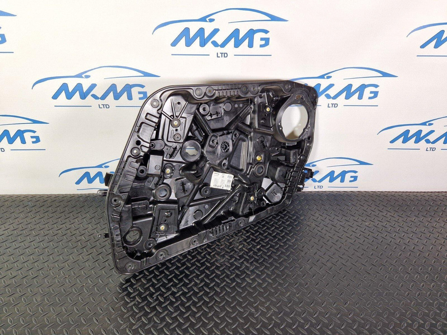 18-ON MERCEDES BENZ A CLASS W177 FRONT LEFT WINDOW REGULATOR A1775409710