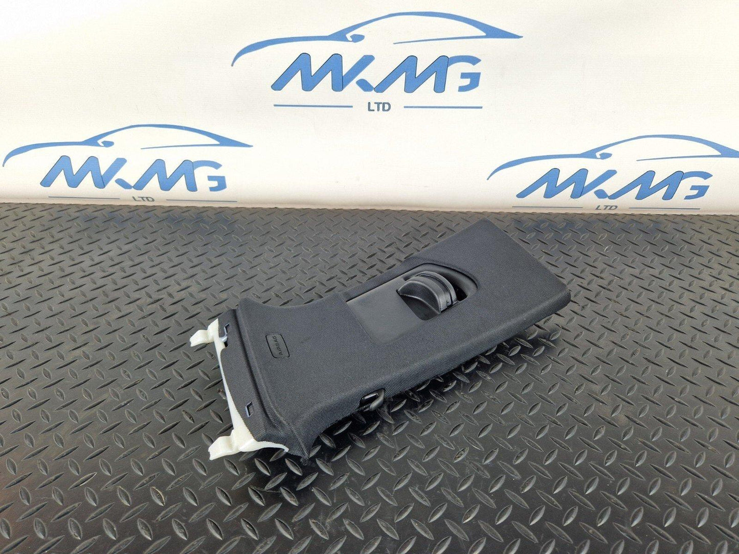 16-19 AUDI A4 B9 S-LINE OEM LEFT PASSENGER SIDE B-PILLAR TRIM COVER 8W0867243