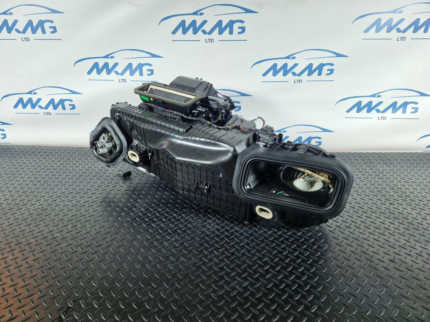 14-21 MERCEDES BENZ C200 W205 INTERIOR HEATER MATRIX CORE & A/C CONTROL MODULE