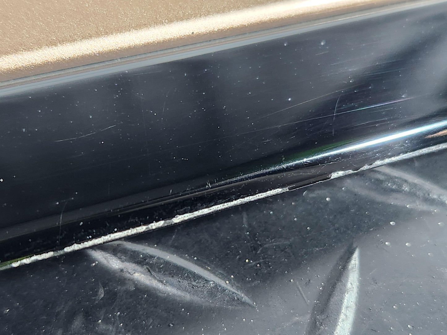 Land Rover Range Rover Evoque SUV Front Right Fender Trim Damaged K8D229426AB