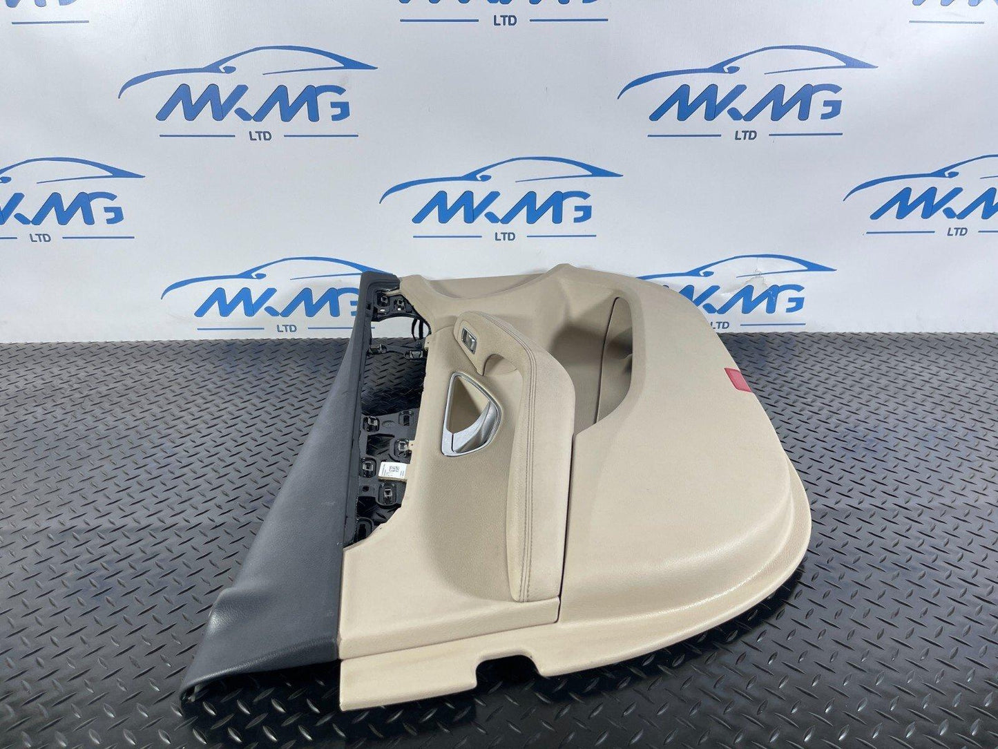 14-21 MERCEDES BENZ C350E W205 GENUINE FRONT PASSENGER SIDE DOOR PANEL