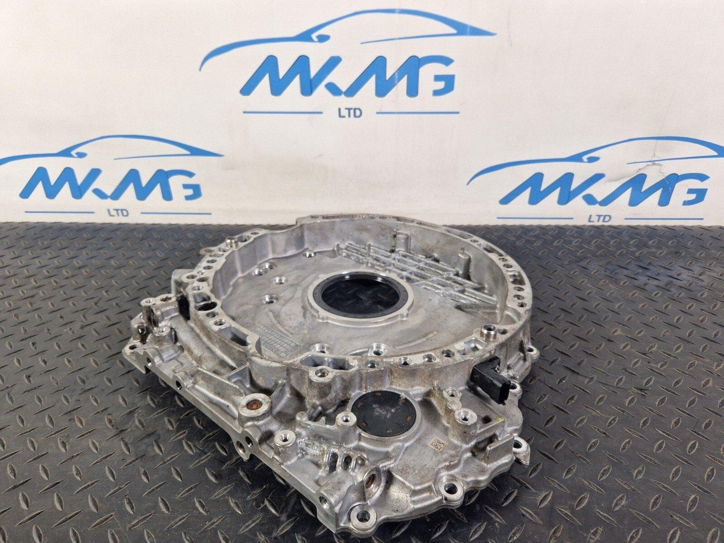19-ON MERCEDES BENZ B CLASS W247 GENUINE CRANKSHAFT HOUSING COVER A6540101301