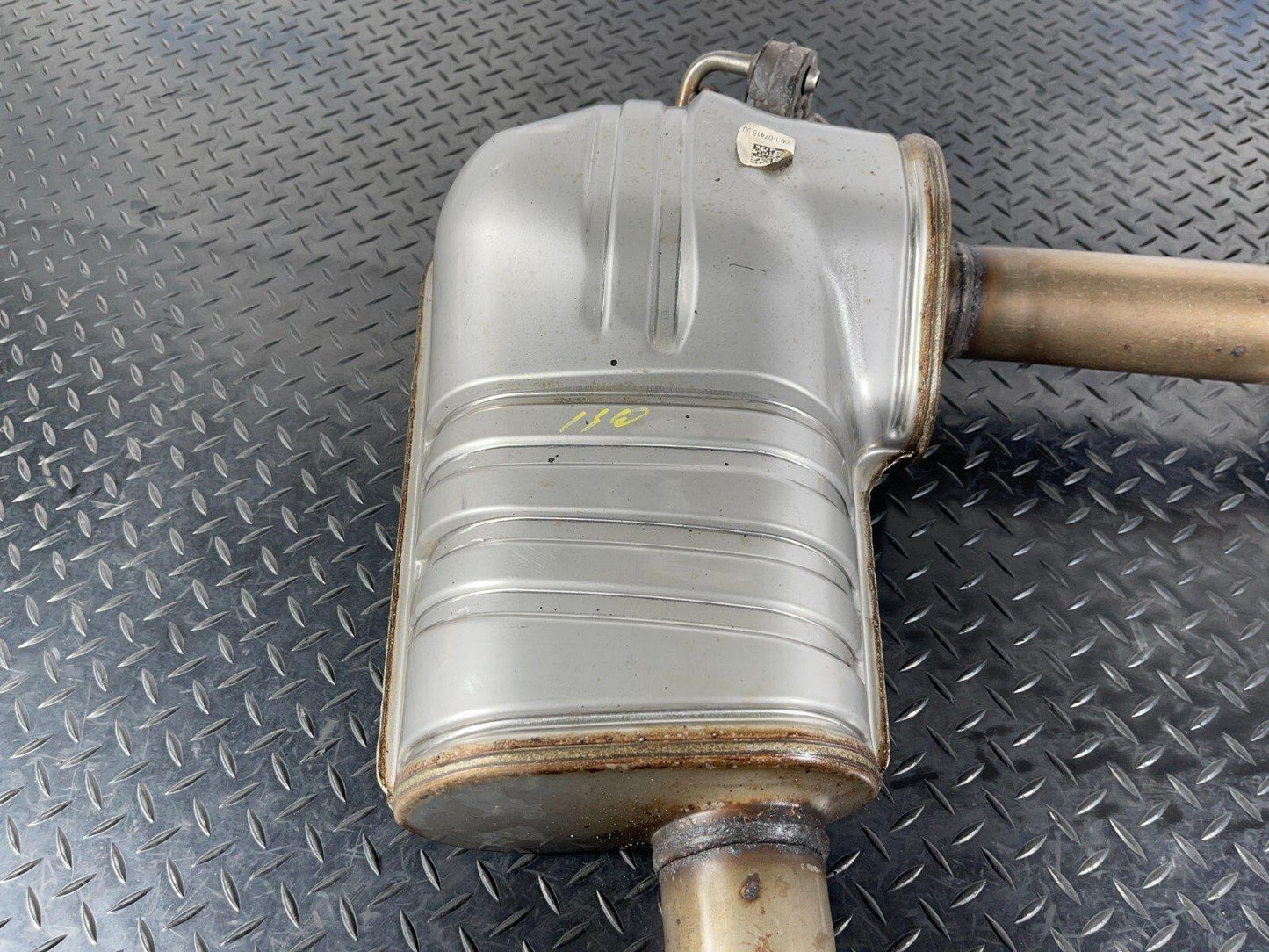 16-23 AUDI A5 F5 SPORTBACK S-LINE REAR EXHAUST MUFFLER SILENCER 8W0253411Q