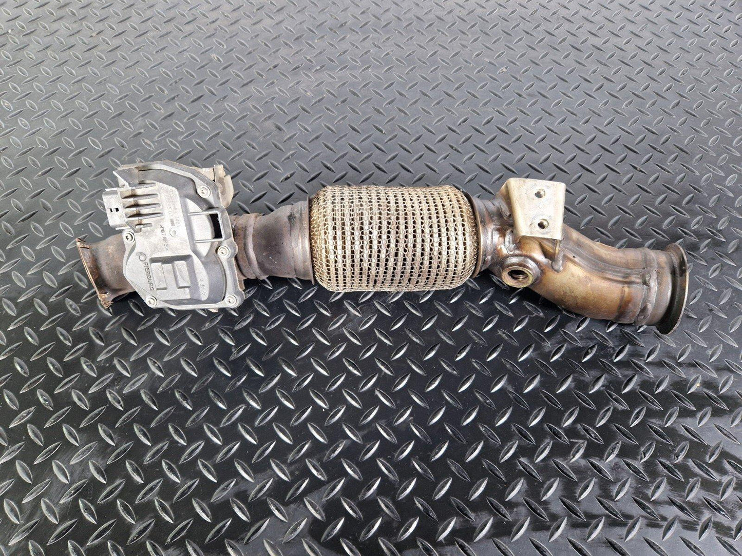 14-21 MERCEDES BENZ C200 W205d CATALYC CONVERTER  50885503 147B08010R