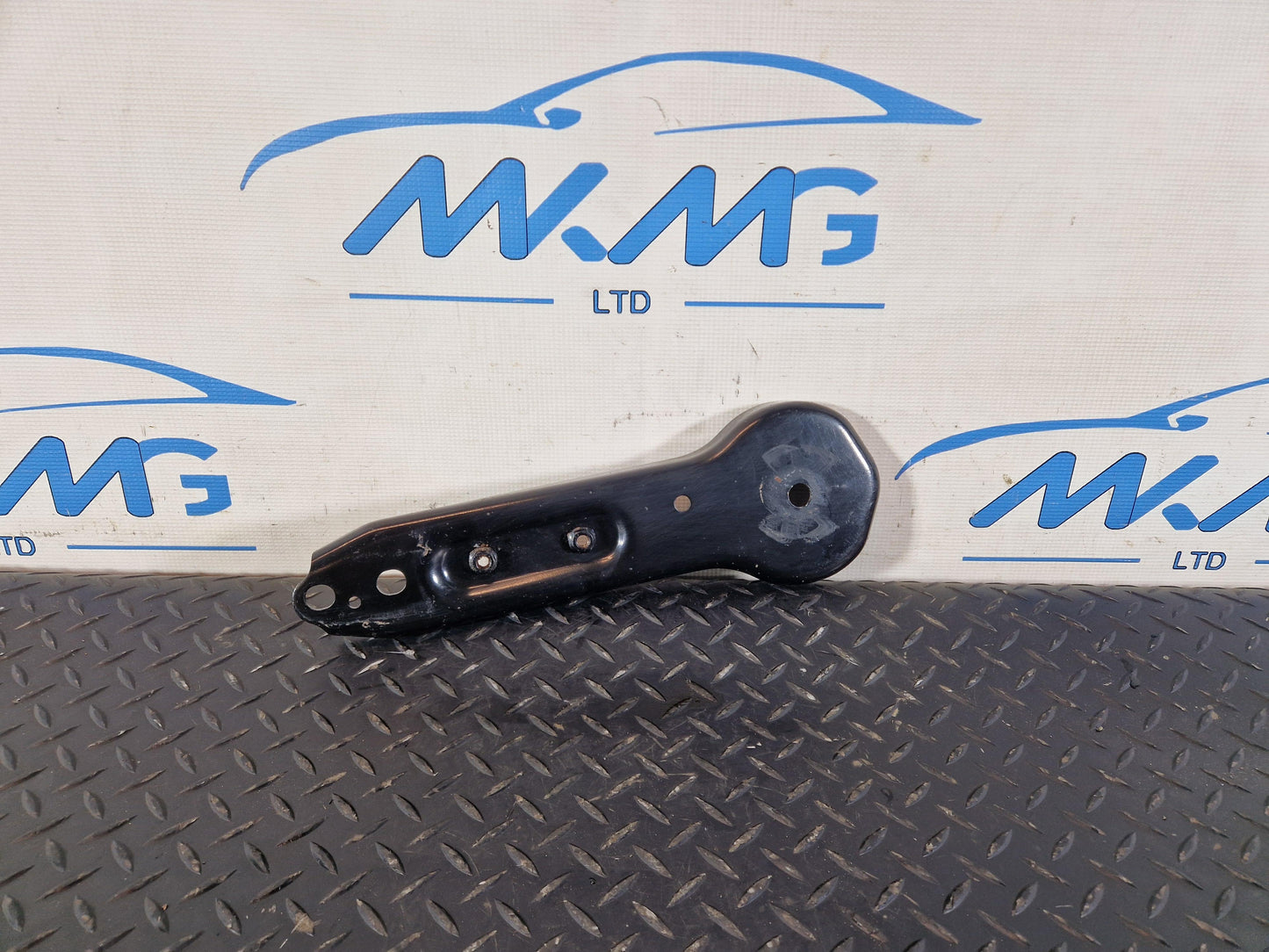 Land Rover Range Rover Evoque Genuine Suspension Mount Bracket K8D2-5A364-AB