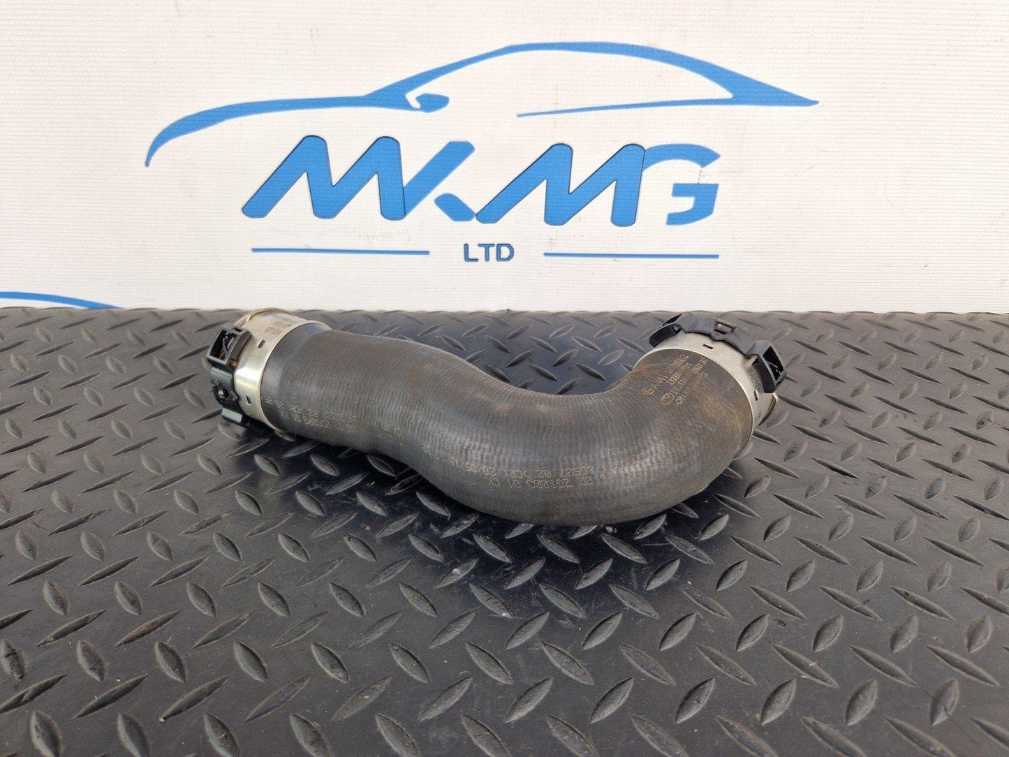 12-18 AUDI A6 C7 2.0 DIESEL CGLC/CGL GENUINE INTERCOOLER PIPE HOSE A4475280682