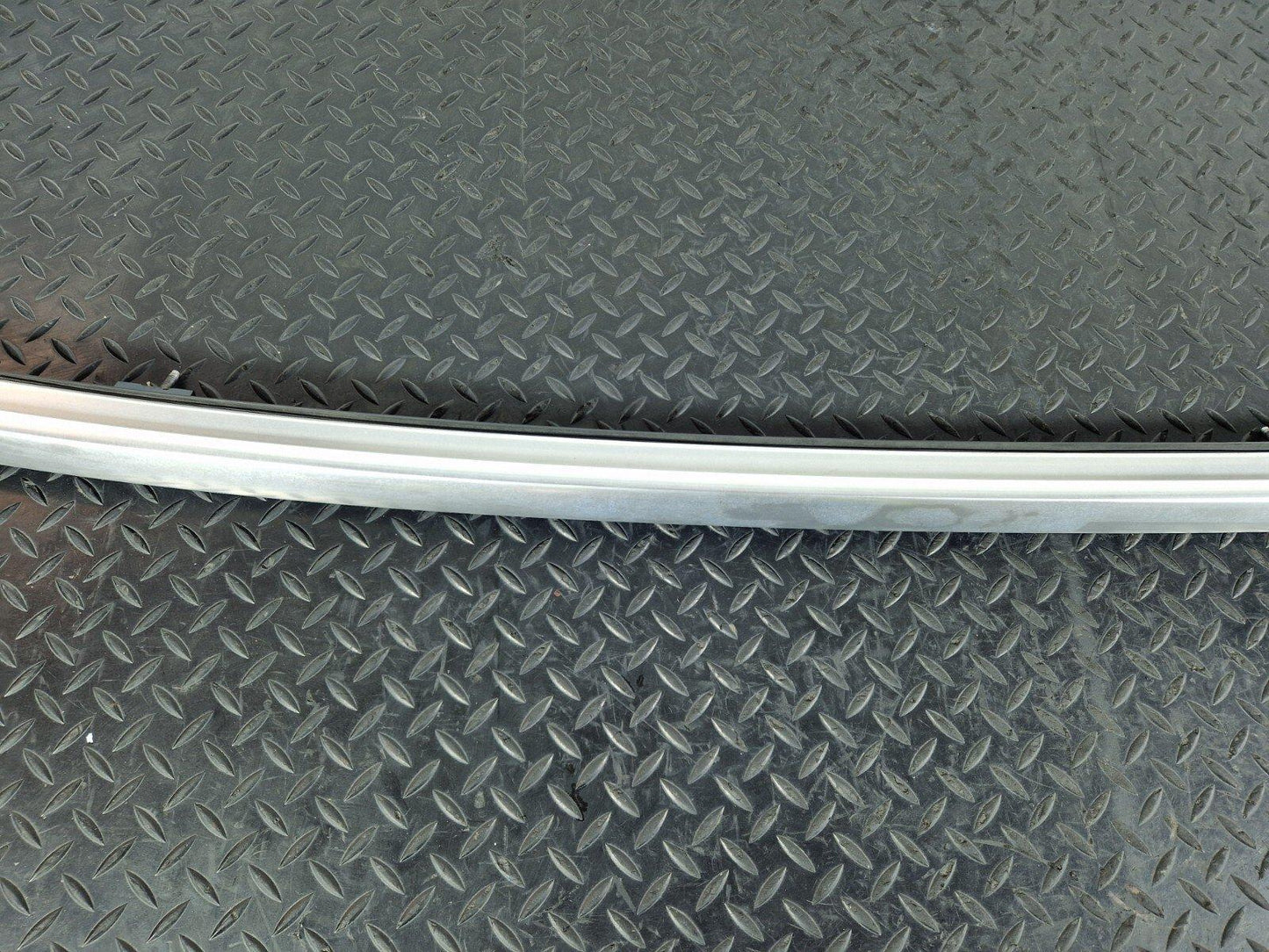 14-19 MERCEDES BENZ GLA X156 OEM RIGHT DRIVER SIDE O/S ROOF RAIL A1568900493