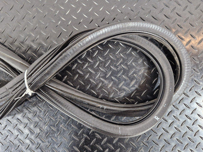 16-19 AUDI A4 B9 AVANT GENUINE LEFT SIDE REAR DOOR RUBBER SEAL 8W9833721