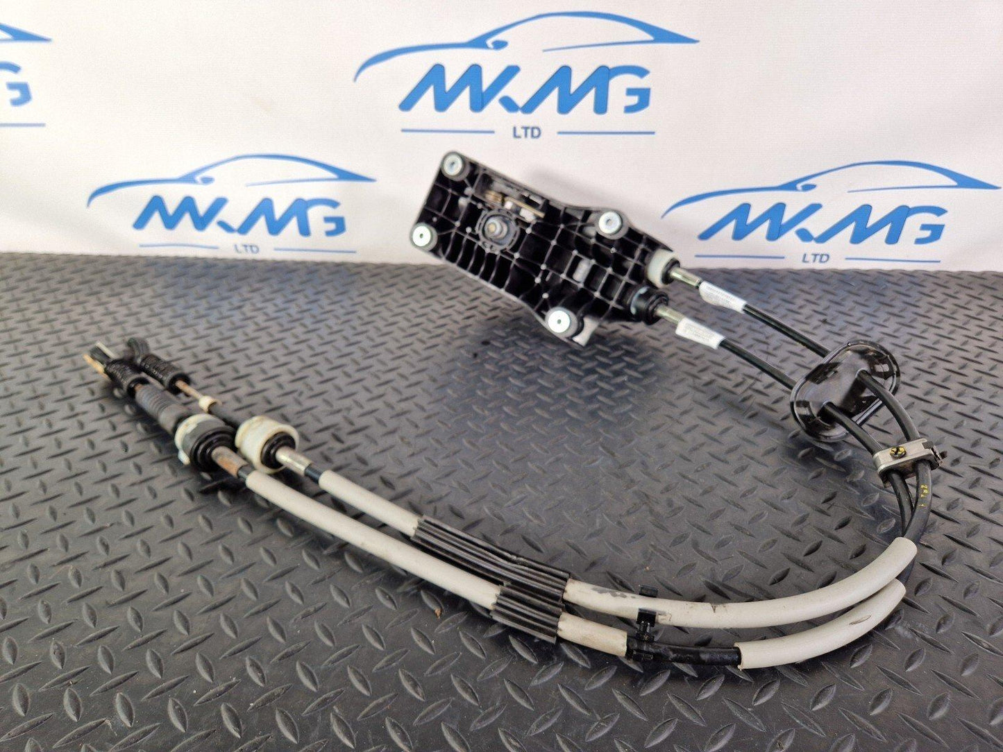 14-19 MERCEDES BENZ GLA X156 GEAR SELECTOR CABLE LINKAGE A1763600373