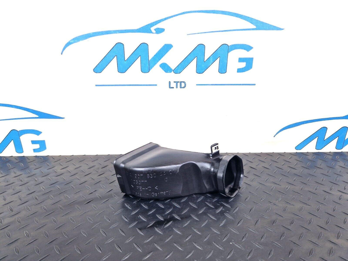18ON MERCEDES BENZ SPRINTER W907 W910 RIGHT DRIVER SIDE AIR DUCT A9078304401