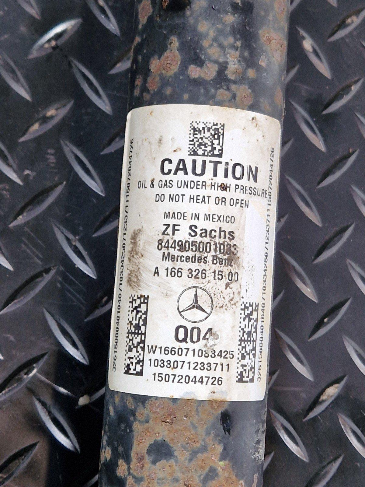 11-19 MERCEDES BENZ ML W166 REAR LEFT & RIGHT SHOCK ABSORBER A1663261500