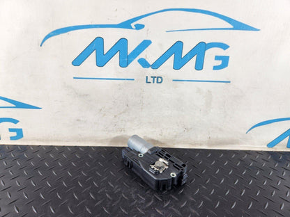 19-ON MERCEDES BENZ B CLASS W247 PANORAMIC SUNROOF MOTOR A2139067003